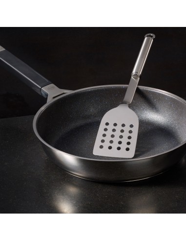 Łopatka do patelni perforowana - Roesle