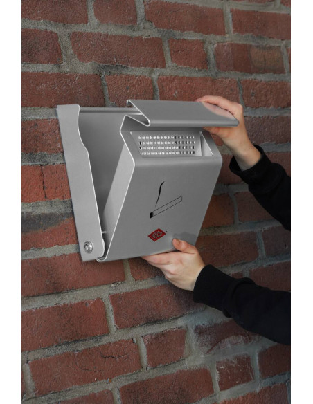 Popielniczka ścienna srebrna